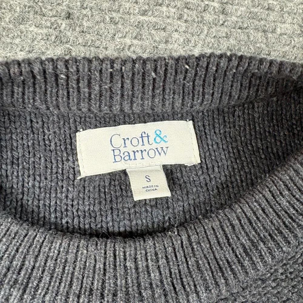 Croft & Barrow Mens Small Charcoal Gray Green Fair Isle Geometric Crew Sweater